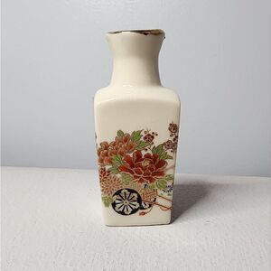 Vintage Miyako Style Mini Porcelain White Vase Japan 3 5/8" Height Gold Trim